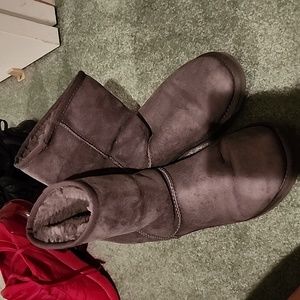 Womens uggs